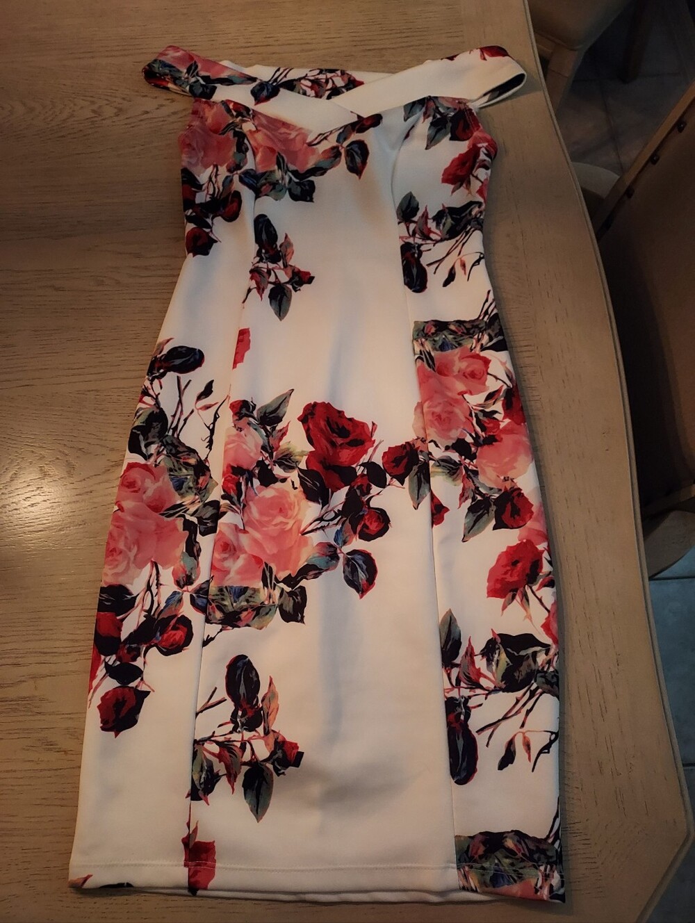 Venus - NWOT- Floral Off-Shoulder White Dress with Pink & Red Roses- Never Worn!